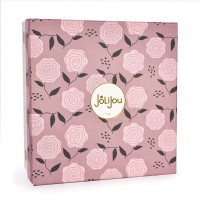 poupee de chiffon avec robe blanche et cheveux marrons spaghettis et 2 couettes - Jolijou