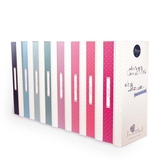 poupee de chiffon blonde  avec écharpe pompons roses, robe bleu marine à motifs - Jolijou