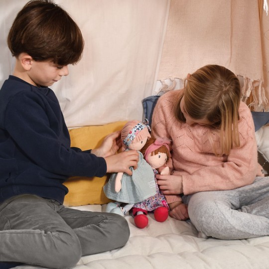 poupee chiffon cheveux roses, robe vert d'eau en gaze de coton, collants rayés vert et blanc et bandeau façon liberty - Jolijou