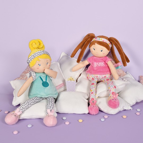 poupee tissu en pyjama et chaussons - Jolijou